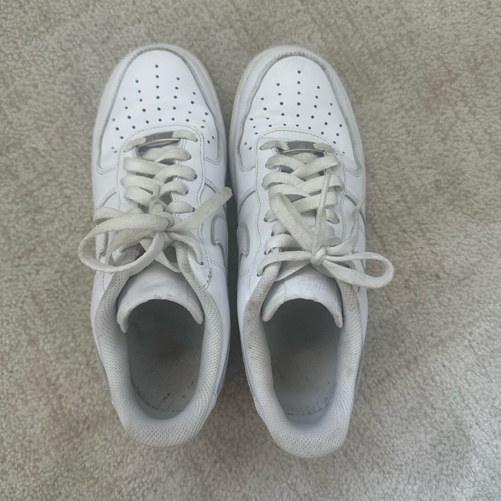 Barley used air forces women’s size 9